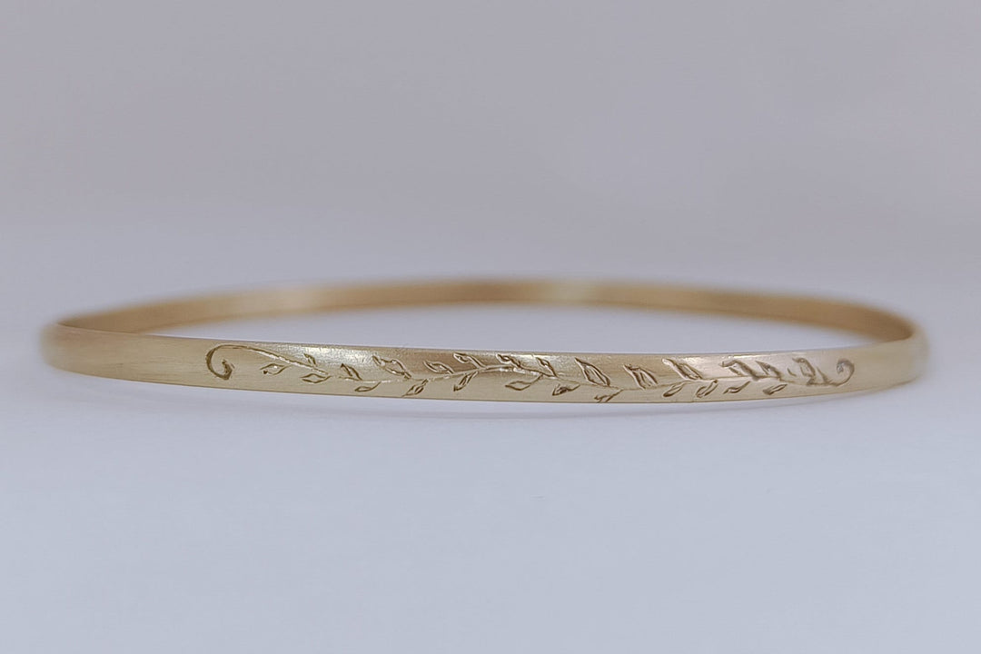 14K Solid Gold Leaf Engravings Womens Bangle, Design Moroccan bracelet, Gift for her