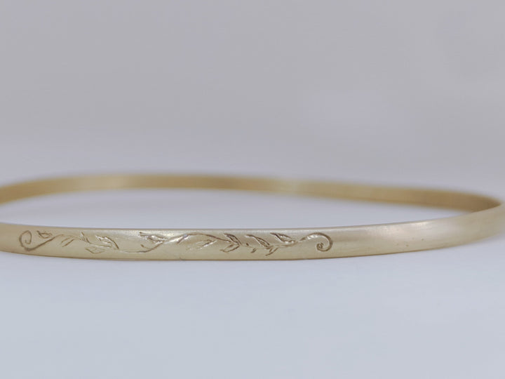 14K Solid Gold Leaf Engravings Womens Bangle, Design Moroccan bracelet, Gift for her